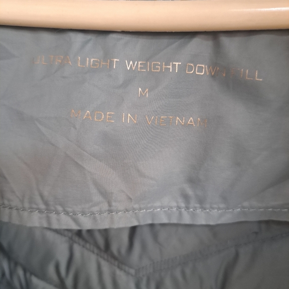 Michael Kors Women's Puffer Jacket - Black and Green - Picture 8 of 11